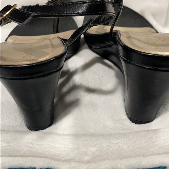Madeline Stuart Wedge Sandals✨ - Picture 4 of 6